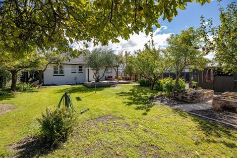 Photo of property in 124 Mcfaddens Road, St Albans, Christchurch, 8052