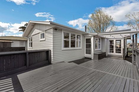 Photo of property in 7 Cooper Place, Papakura, 2110