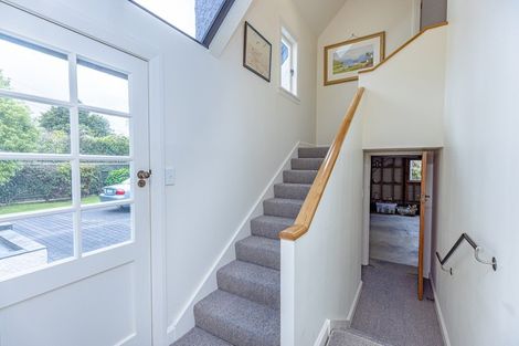 Photo of property in 32 Brassey Road, Saint Johns Hill, Whanganui, 4500