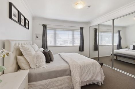Photo of property in 16 Alexander Street, Papakura, 2110