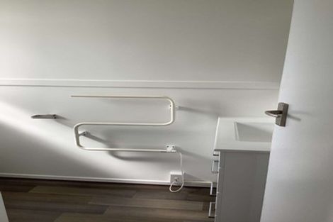 Photo of property in 2/86 Picton Avenue, Riccarton, Christchurch, 8011