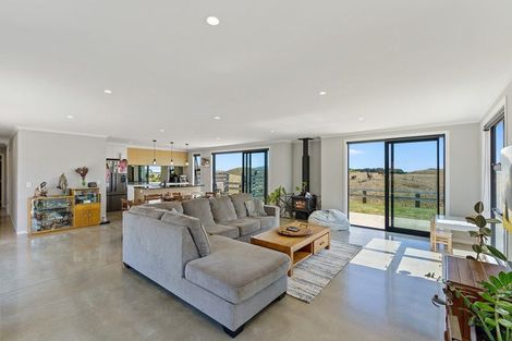 Photo of property in 174 Harakeke Road, Te Horo, Otaki, 5581