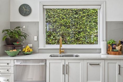 Photo of property in 49b Roland Road, Greenhithe, Auckland, 0632