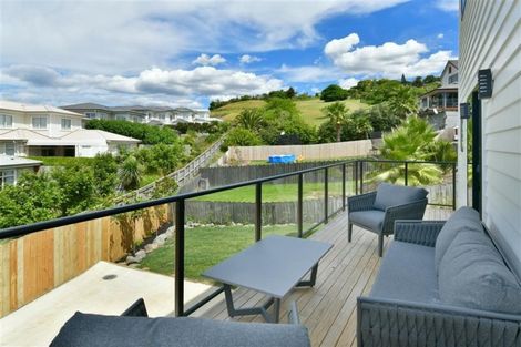Photo of property in 61 Landmark Terrace, Orewa, 0931
