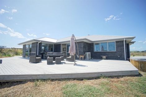 Photo of property in 158b Pukehina Parade, Pukehina, Te Puke, 3189