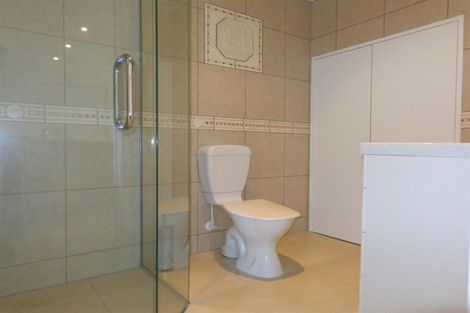 Photo of property in 2/32 Cranmer Square, Christchurch Central, Christchurch, 8013