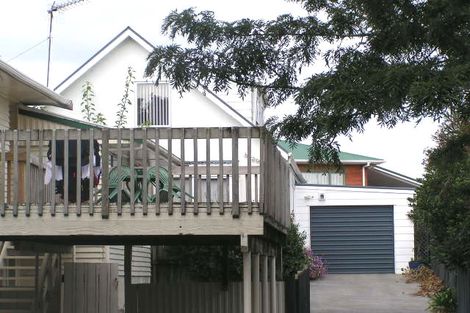 Photo of property in 1/91 Bond Crescent, Forrest Hill, Auckland, 0620