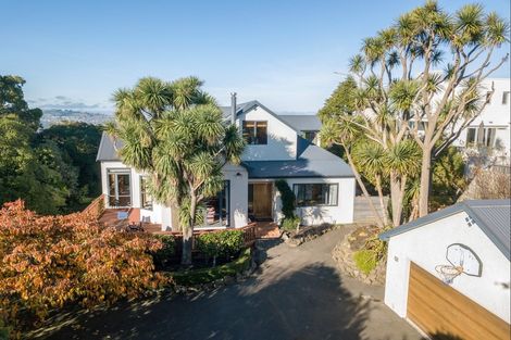 Photo of property in 12 Strathmore Crescent, Roslyn, Dunedin, 9010