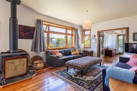 Photo of property in 20 Rauparaha Street, Waikanae Beach, Waikanae, 5036