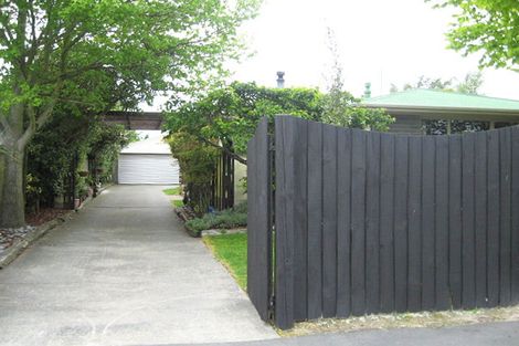 Photo of property in 12 Valerie Place, Redwood, Christchurch, 8051