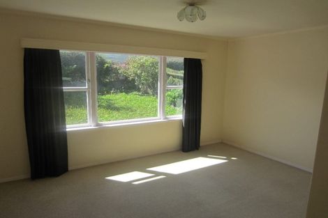 Photo of property in 65 Redwood Avenue, Tawa, Wellington, 5028