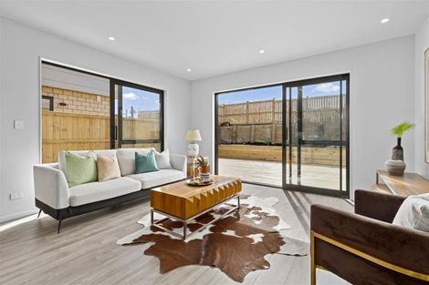 Photo of property in 43 Sunnyheights Road, Orewa, 0931