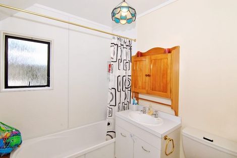 Photo of property in 60 Cunliffe Street, Churton Park, Wellington, 6037