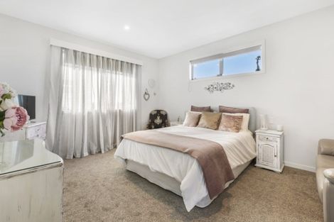 Photo of property in 5 Spinifex Street, Papamoa Beach, Papamoa, 3118