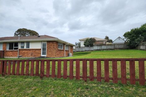 Photo of property in 1/22 La Perouse Street, Botany Downs, Auckland, 2010