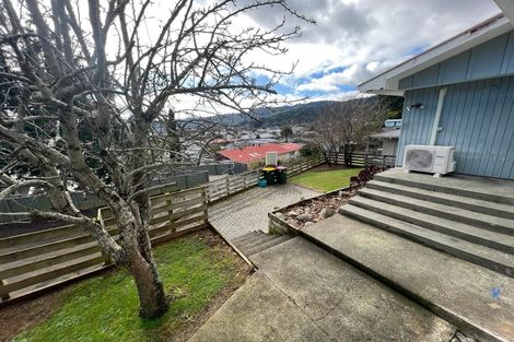 Photo of property in 29 Thomson Grove, Stokes Valley, Lower Hutt, 5019
