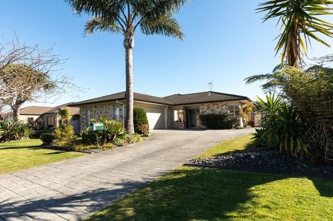 Photo of property in 32 Longmynd Drive, Katikati, 3129
