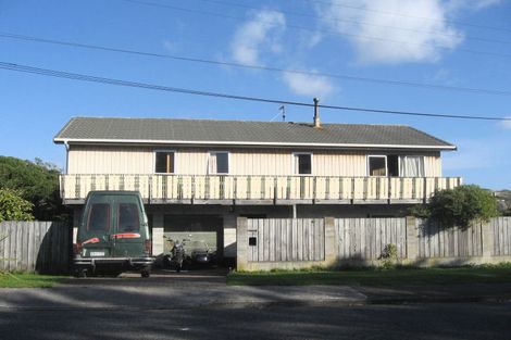 Photo of property in 6 John Street, Titahi Bay, Porirua, 5022