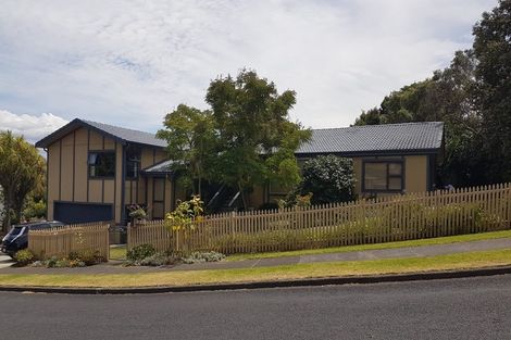 Photo of property in 3 Marendellas Drive, Bucklands Beach, Auckland, 2014