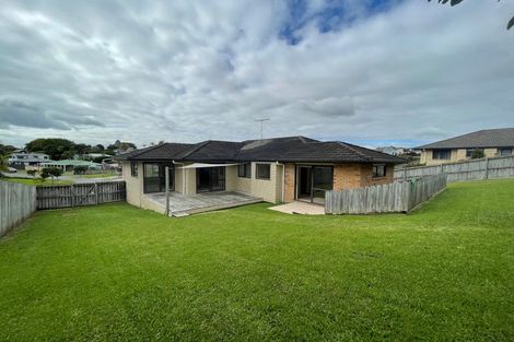 Photo of property in 21 Toomer Place, Beachlands, Auckland, 2018