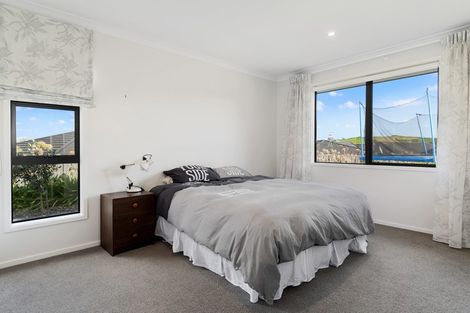 Photo of property in 15 Greystone Place, Omokoroa, 3114