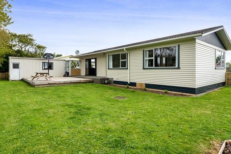 Photo of property in 10 Karaka Street, Inglewood, 4330