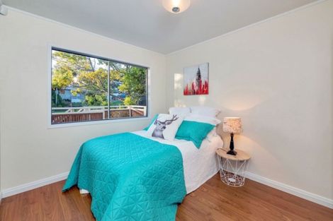 Photo of property in 5 Wilkinson Way, Browns Bay, Auckland, 0630