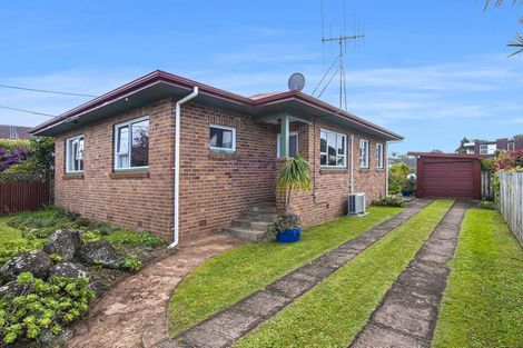Photo of property in 13 Shortland Street, Regent, Whangarei, 0112