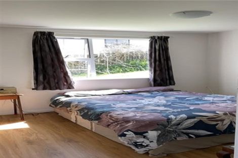 Photo of property in 7 Hueglow Rise, West Harbour, Auckland, 0618