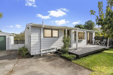 Photo of property in 1/25 Savoy Road, Glen Eden, Auckland, 0602