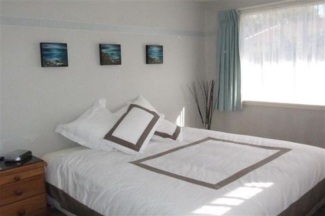 Photo of property in 25 Parkstone Avenue, Ilam, Christchurch, 8041