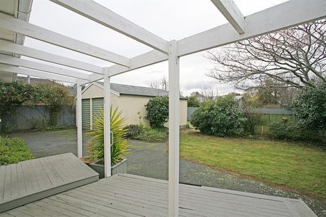 Photo of property in 30 Pinehurst Crescent, Russley, Christchurch, 8042