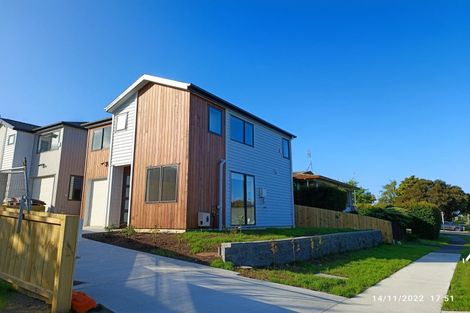 Photo of property in 49a Prince Regent Drive, Half Moon Bay, Auckland, 2012