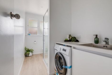 Photo of property in 43 Cameron Road, Bluff Hill, Napier, 4110