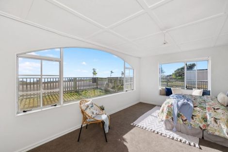Photo of property in 68 Marine Parade, Otaki Beach, Otaki, 5512