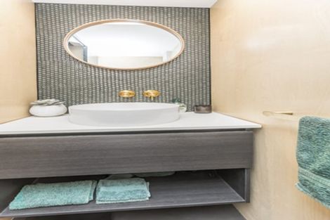 Photo of property in 10 Hall Street, Newtown, Wellington, 6021