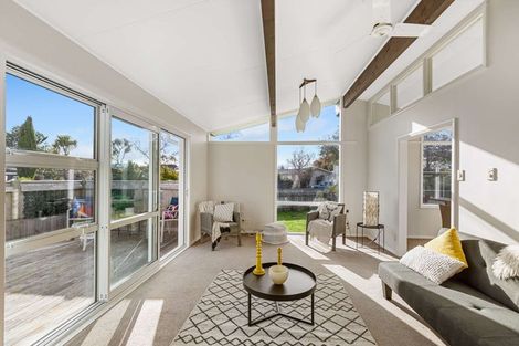 Photo of property in 6 Abraham Crescent, Milson, Palmerston North, 4414