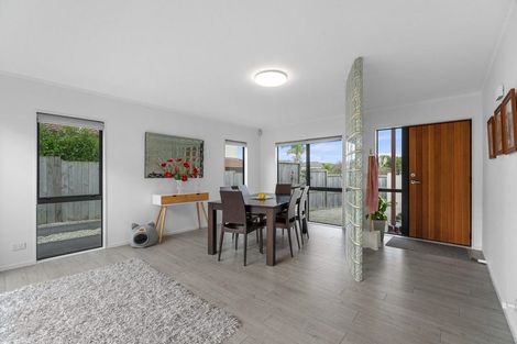 Photo of property in 3 Bluefin Way, West Harbour, Auckland, 0618