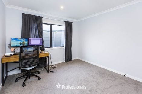 Photo of property in 10 Kerrigan Crescent, Wallaceville, Upper Hutt, 5018