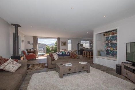 Photo of property in 25 Frye Crescent, Albert Town, Wanaka, 9305