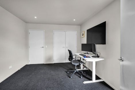 Photo of property in 61 Karamea Street, Whalers Gate, New Plymouth, 4310