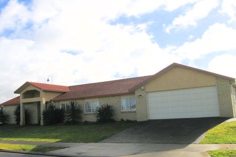 Photo of property in 2 Attymon Lane, East Tamaki, Auckland, 2016