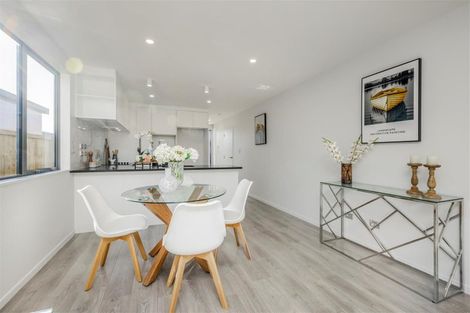 Photo of property in 15 Fredrick Hanson Road, Papakura, 2110