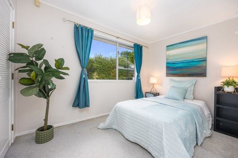 Photo of property in 98 Gallony Avenue, Massey, Auckland, 0614
