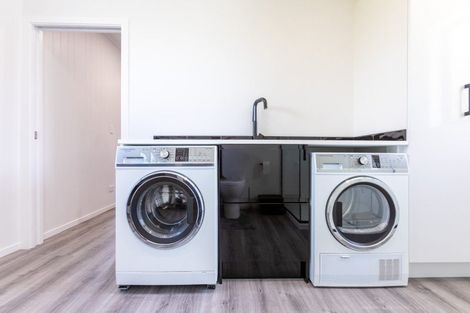 Photo of property in 111 Grey Street, Woodville, 4920