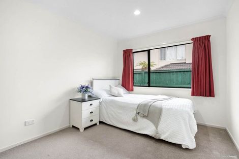 Photo of property in 5 Karson Place, Flat Bush, Auckland, 2016