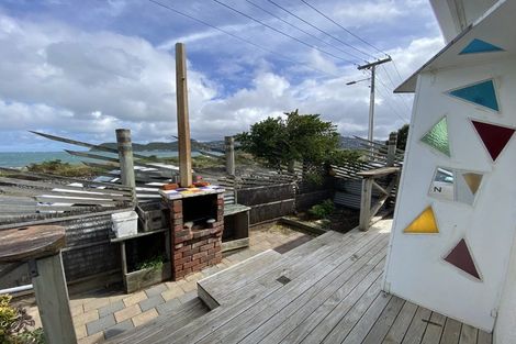 Photo of property in 36 Moa Point Road, Moa Point, Wellington, 6022