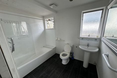 Photo of property in 166 Mahia Road, Wattle Downs, Auckland, 2103