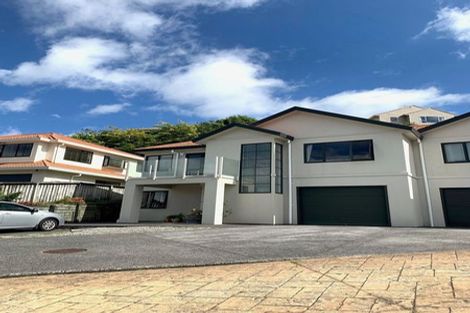 Photo of property in 19 Corsham Grove, Churton Park, Wellington, 6037