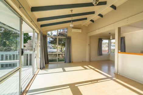 Photo of property in 72 Richmond Avenue, Richmond Heights, Taupo, 3330